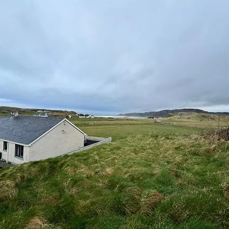 Hughie's Farm Дом отдыха Баллилиффин