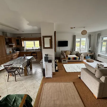 Hughie's Farm Дом отдыха *